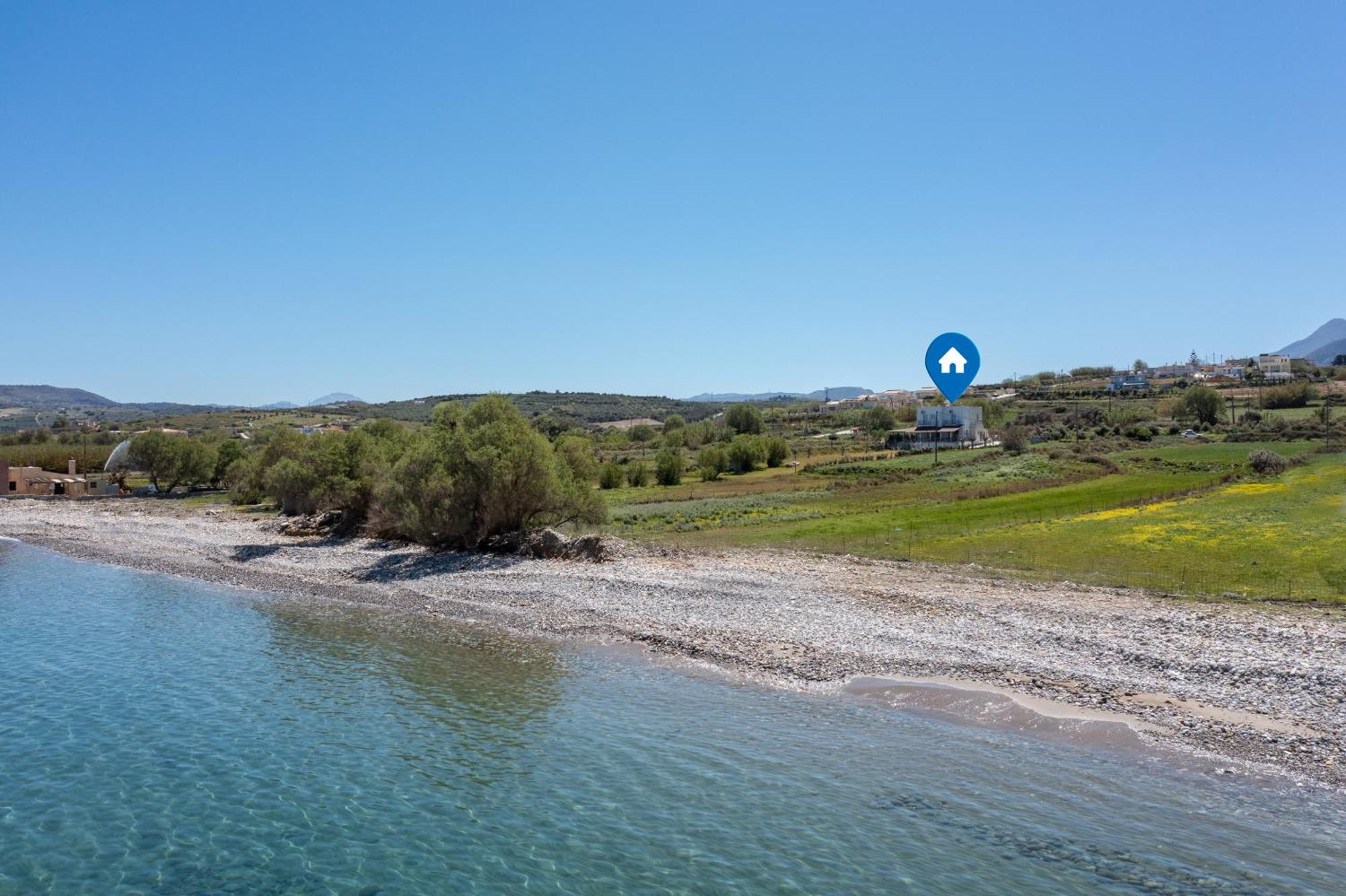 Beachfront First-Floor Suite Georgioupoli Bagian luar foto