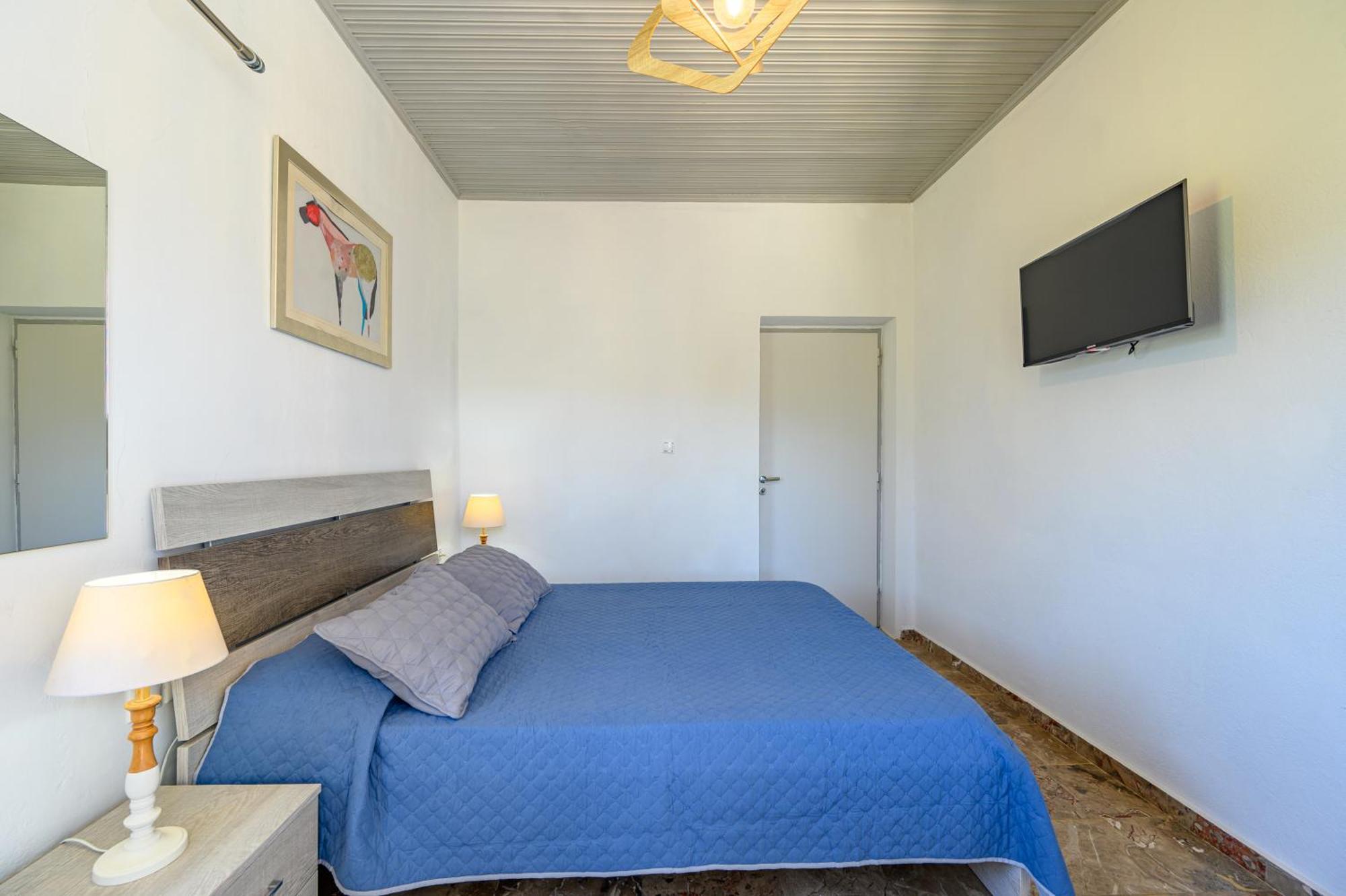 Beachfront First-Floor Suite Georgioupoli Bagian luar foto