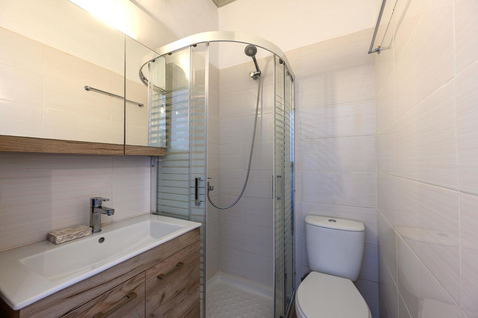 Beachfront First-Floor Suite Georgioupoli Bagian luar foto