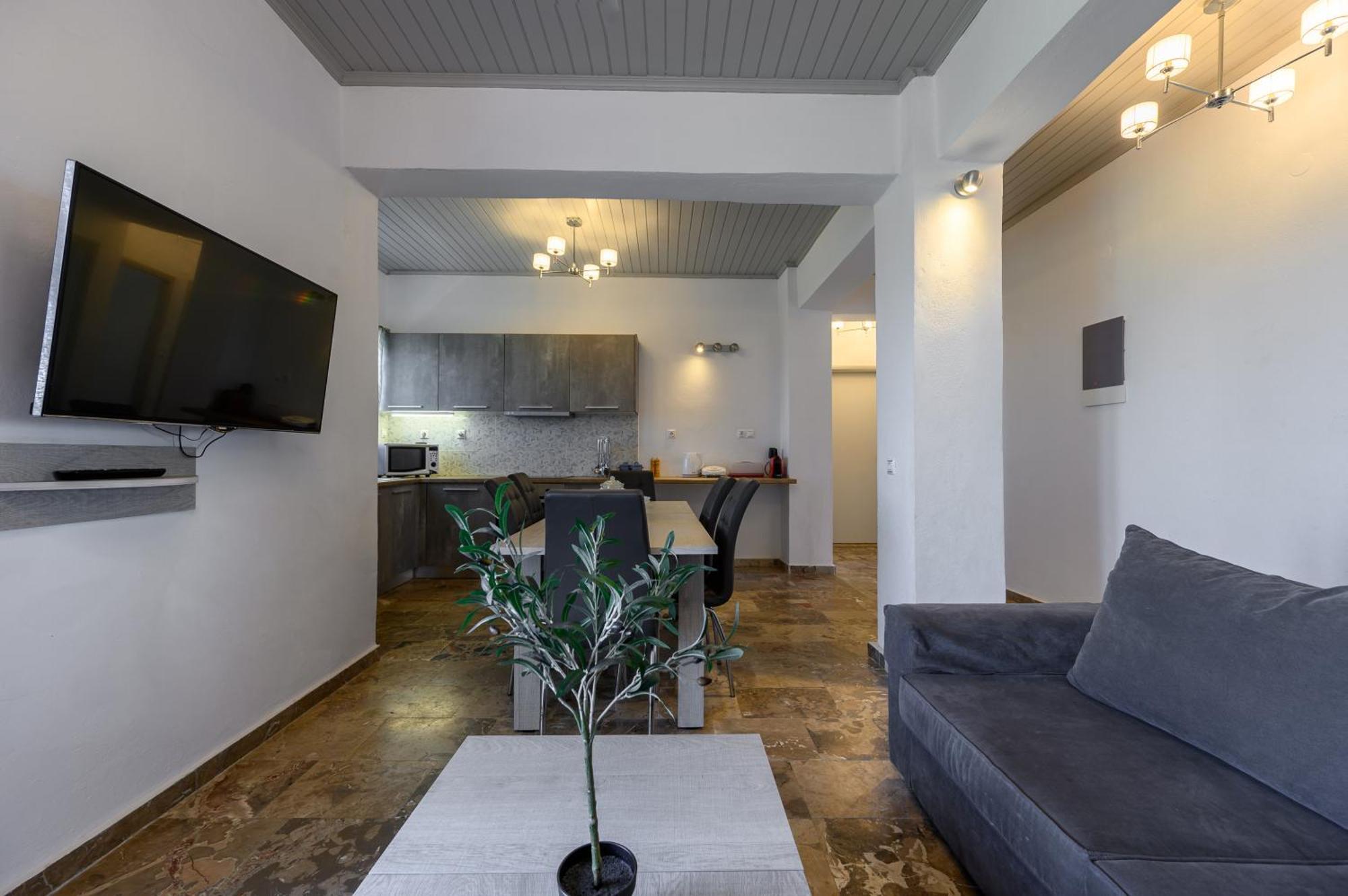 Beachfront First-Floor Suite Georgioupoli Bagian luar foto