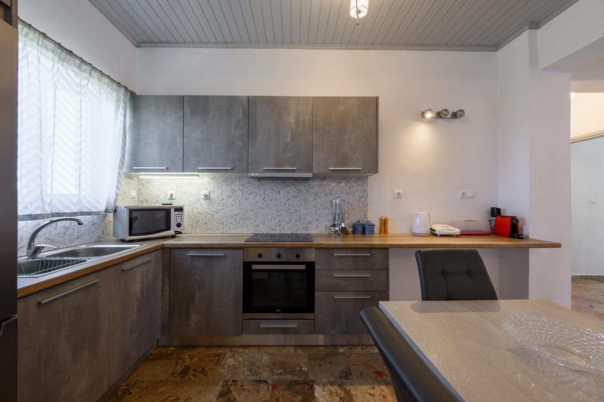 Beachfront First-Floor Suite Georgioupoli Bagian luar foto